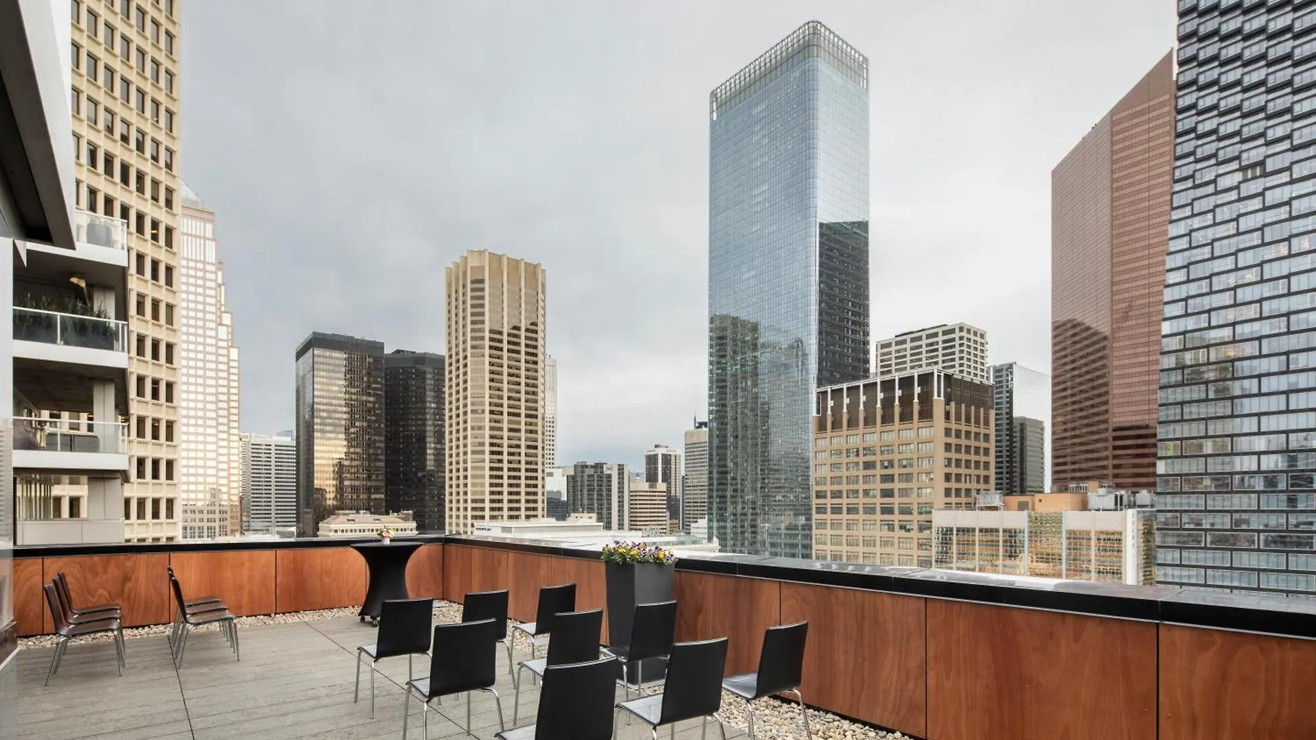 Hotel Le Germain YYC