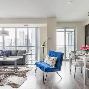 Stunning Views Of Downtown - Luxury High Rise With King Bed! , Toronto Canada